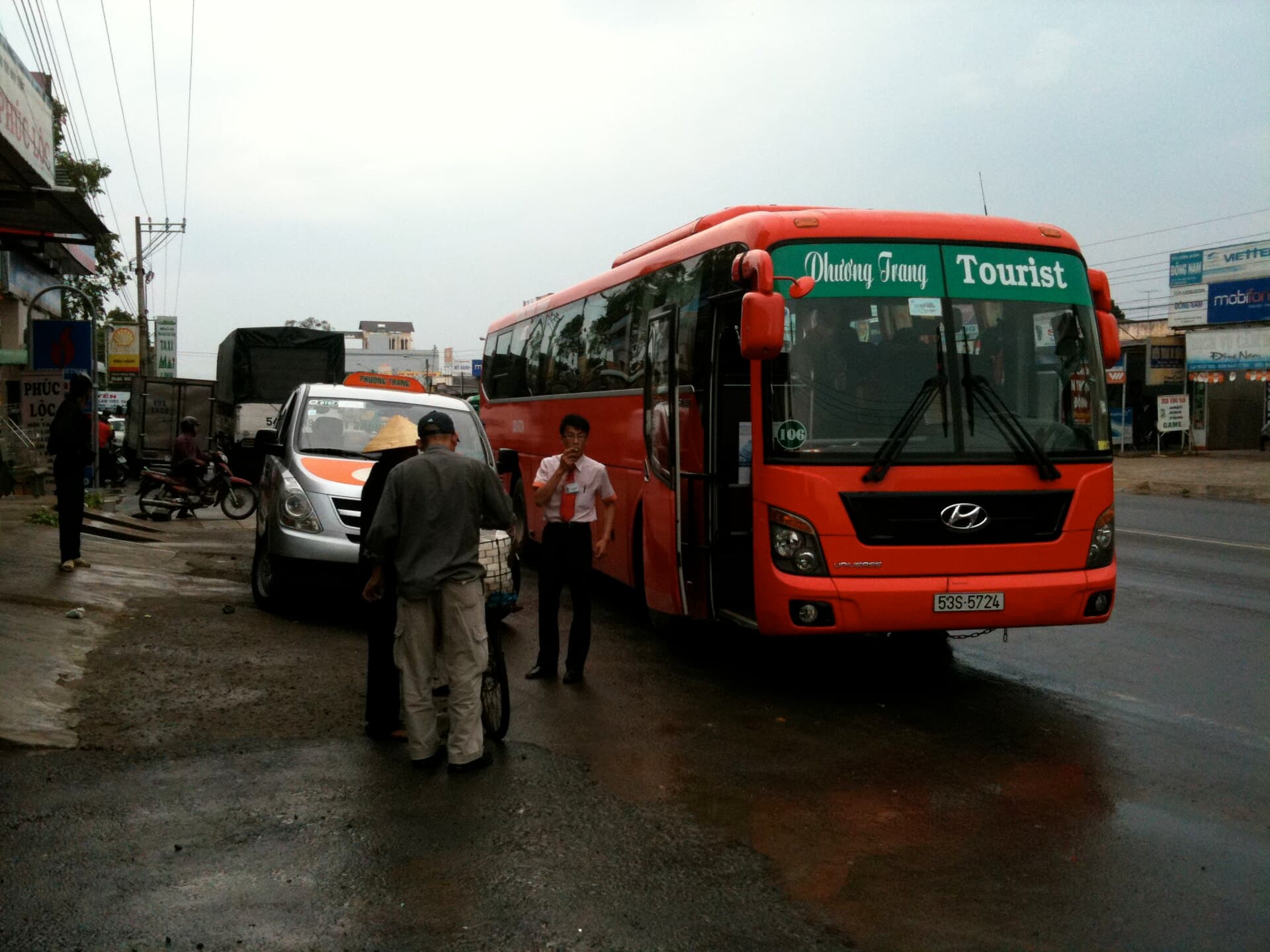 Hwacheon Intercity Bus Terminal in Hwacheon-eup in winter with snow on the roadside