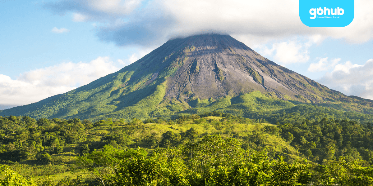 La Fortuna & Arenal: Best Volcano Tours, Waterfalls, and Hot Springs for a 3–4 Day Trip